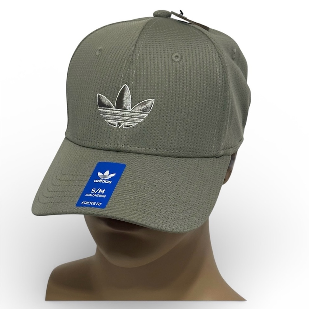 adidas Men's c Zig Pro Cap Stretch Fit S/M  Silver Pebble Grey/White